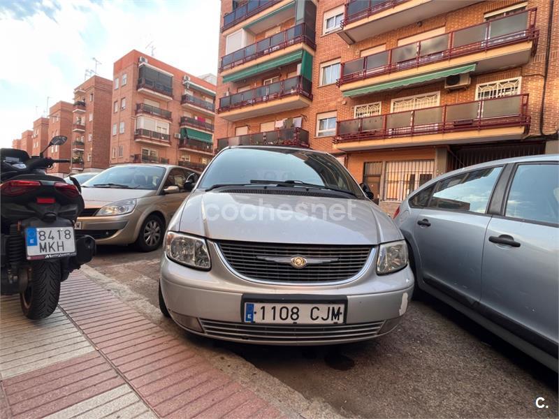 CHRYSLER Voyager LX 2.5 CRD