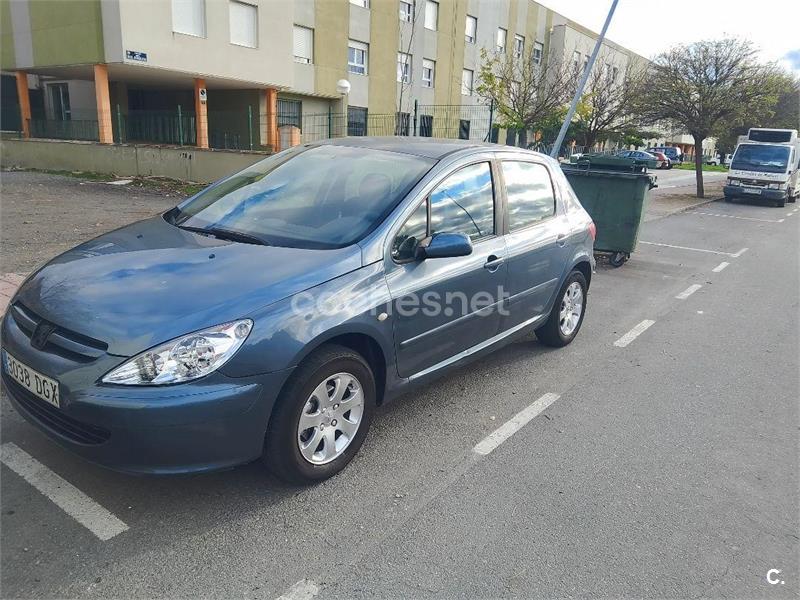 PEUGEOT 307