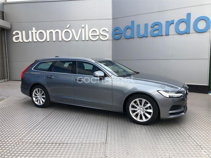 VOLVO V90 2.0 D3 Momentum Auto