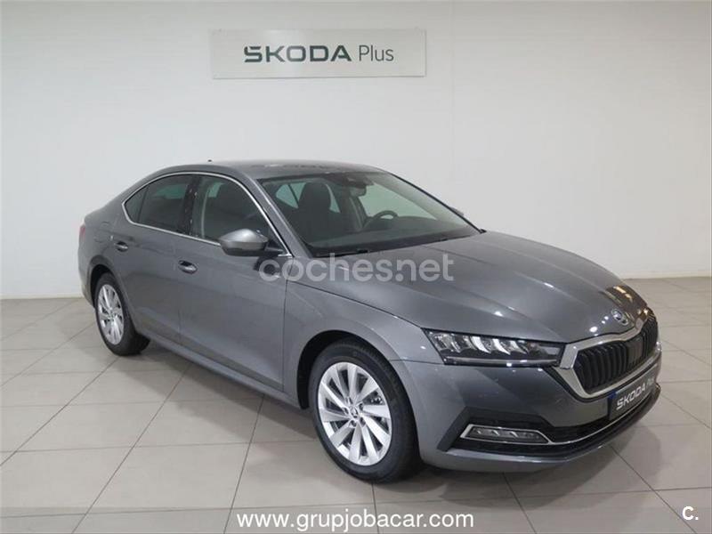 SKODA Octavia 1.5 TSI mHEV 110kW150CV DSG Selection