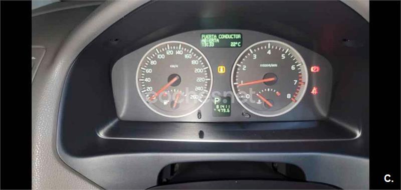 VOLVO S40