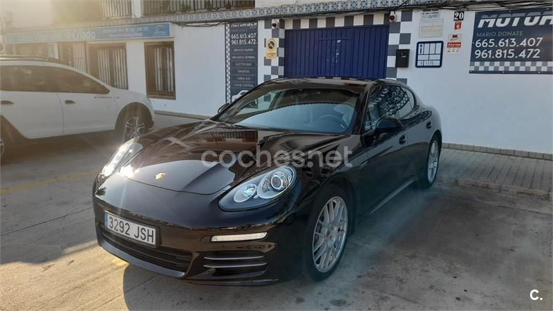PORSCHE Panamera 4 Executive