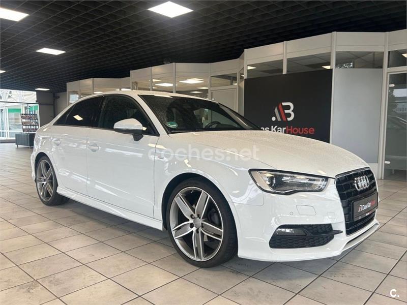 AUDI A3 Sportb 2.0 TDI 150 clean S line edition