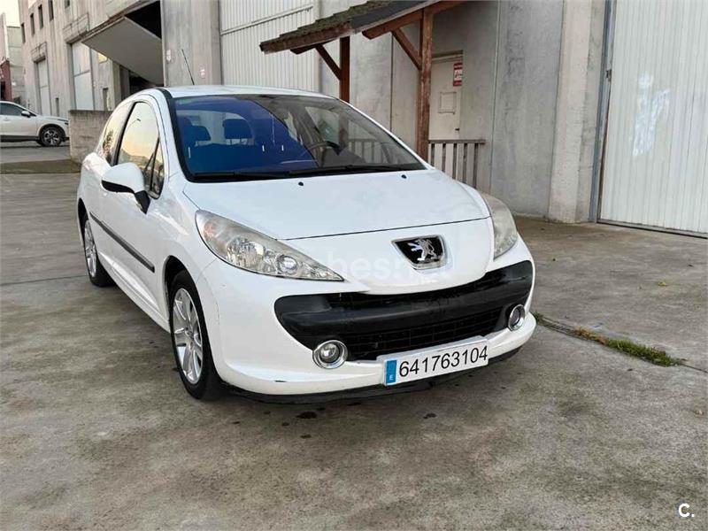 PEUGEOT 207