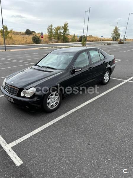 MERCEDES-BENZ Clase C