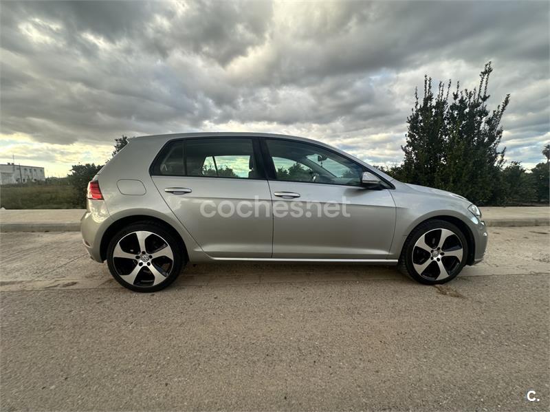 VOLKSWAGEN Golf Advance 1.0 TSI DSG