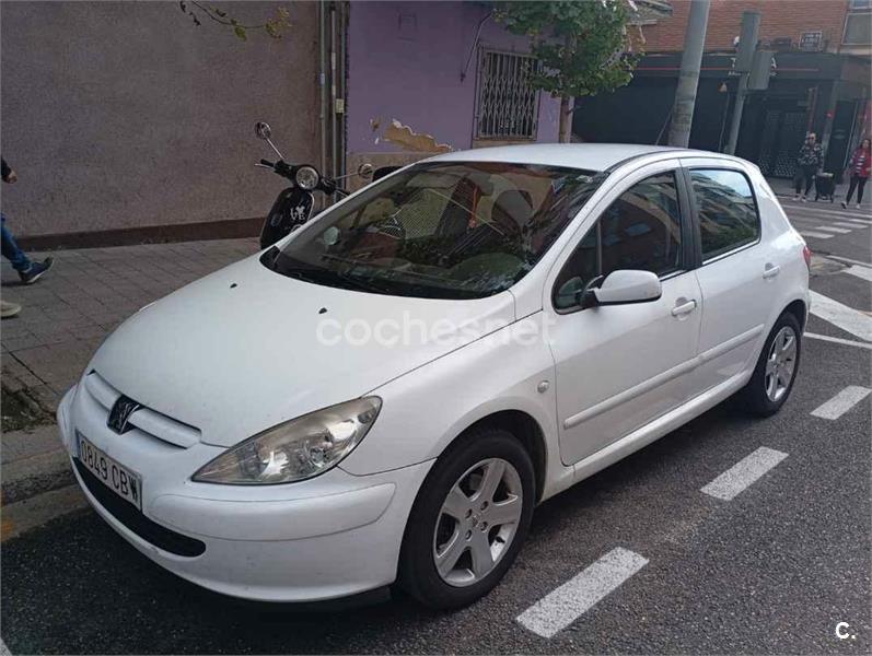 PEUGEOT 307