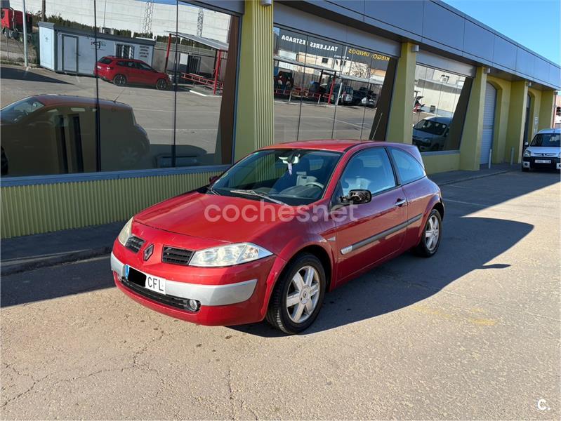 RENAULT Megane CONFORT DYNAMIQUE 1.4 16V