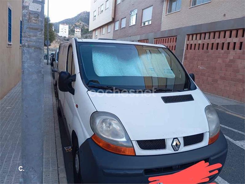 RENAULT Trafic