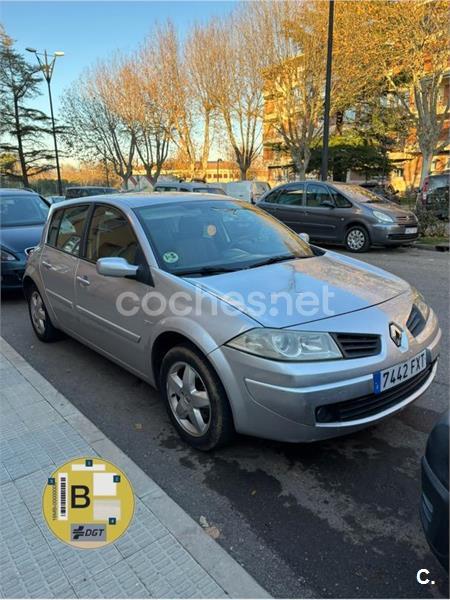 RENAULT Megane