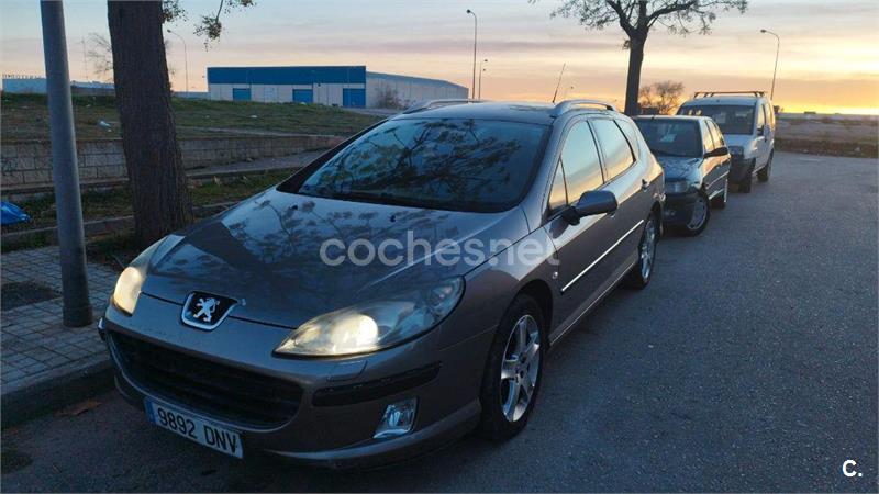 PEUGEOT 407