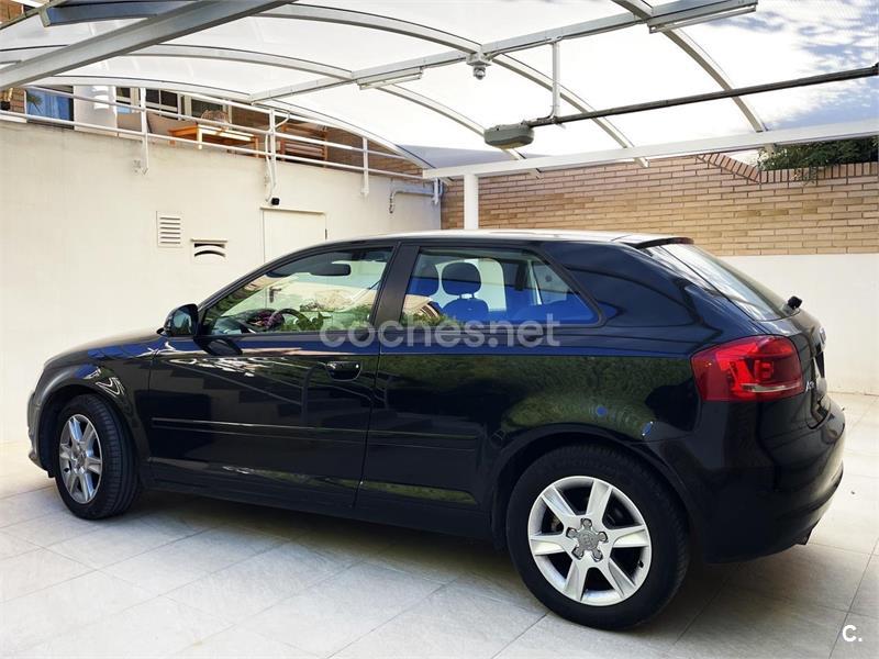 AUDI A3 1.6 TDI Attraction