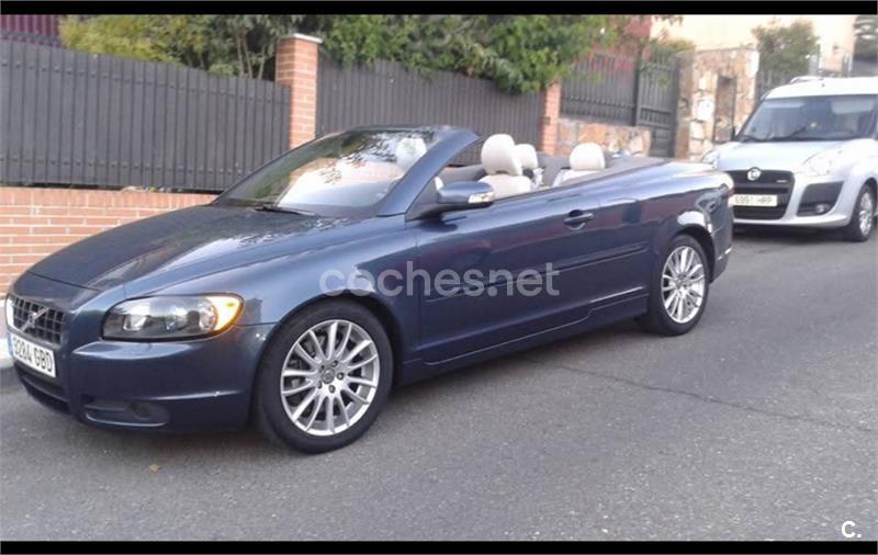 VOLVO C70 T5 Summum Auto