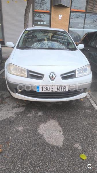 RENAULT Megane