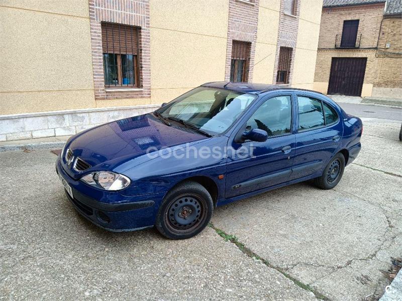 RENAULT Megane