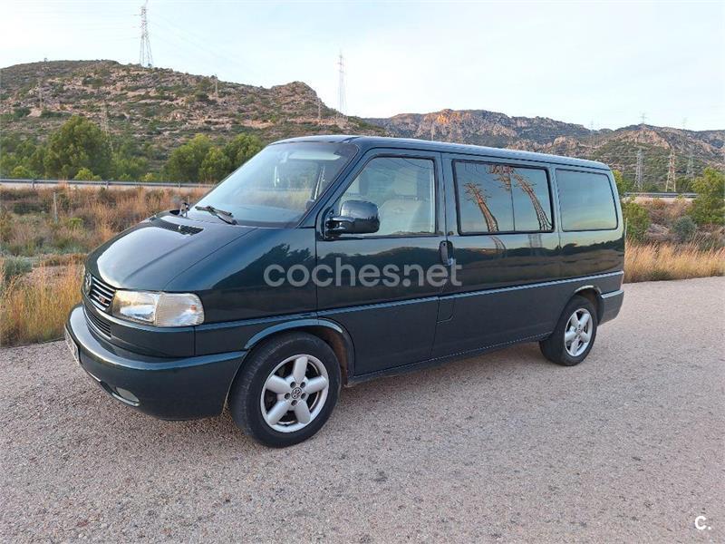 VOLKSWAGEN Multivan