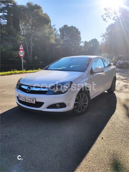 OPEL Astra GTC 1.7 CDTi ecoE 111 Years