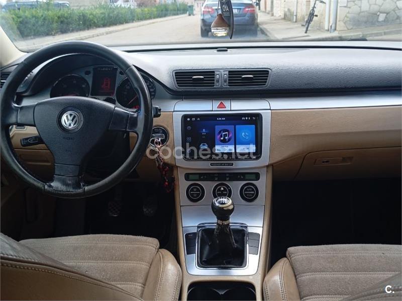 VOLKSWAGEN Passat 2.0 TDI Highline