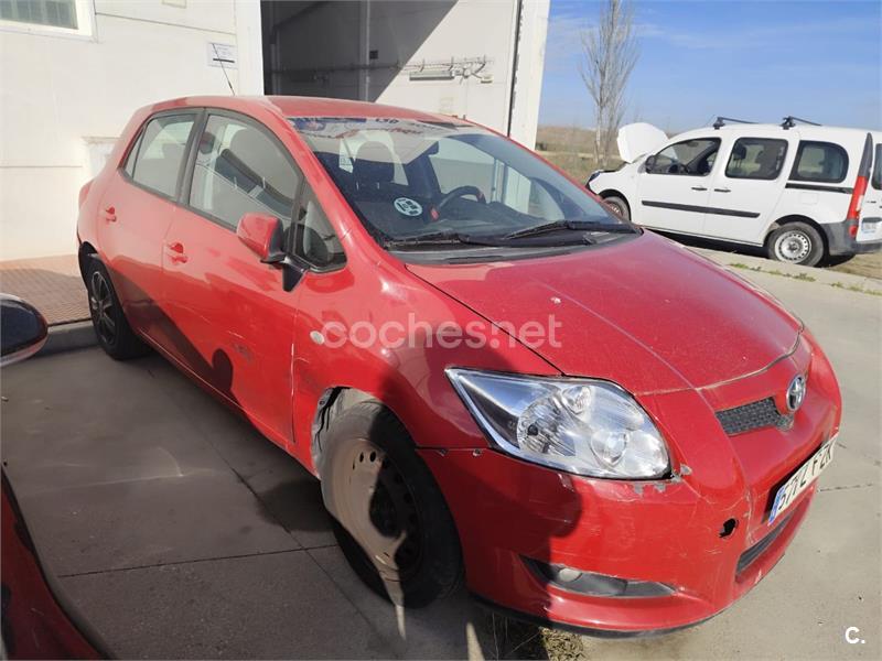 TOYOTA Auris 1.4 D4D Auris