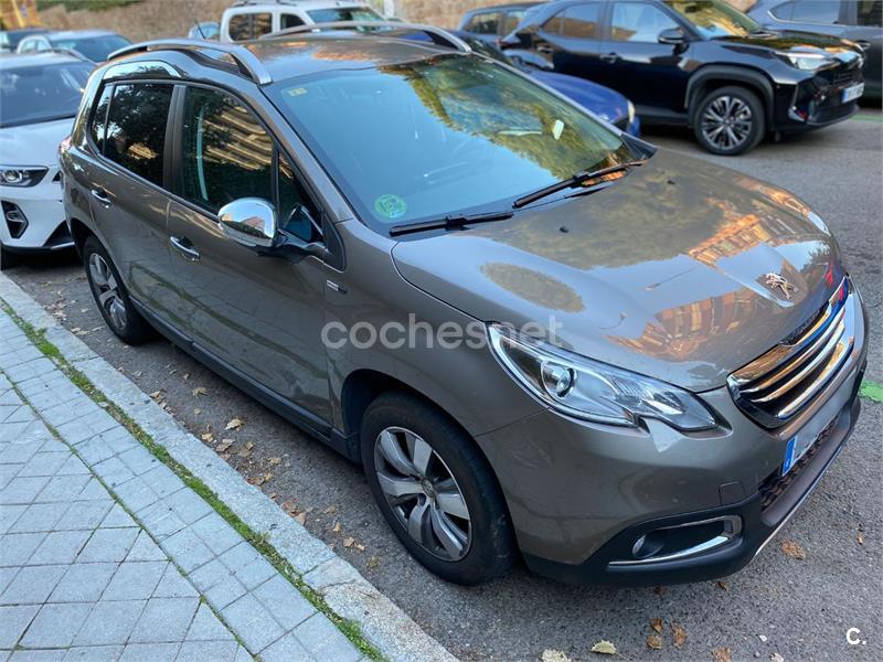 PEUGEOT 2008 Style 1.6 BlueHDi