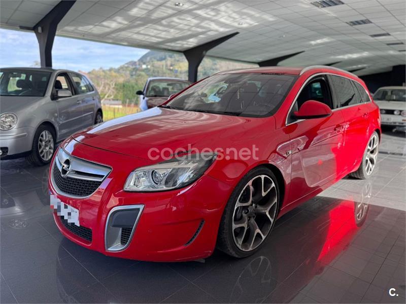 OPEL Insignia Sports Tourer 2.8 V6 Turbo OPC