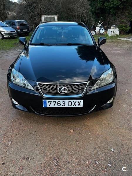 LEXUS IS220d