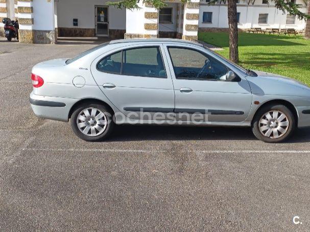 RENAULT Mégane CLASSIC AUTHENTIQUE 1.9dCi