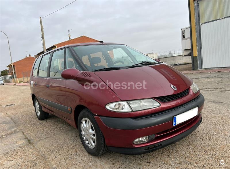 RENAULT Grand Espace RT 2.2DT