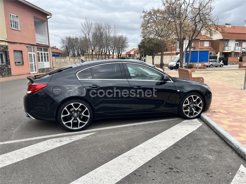 OPEL Insignia 2.8 V6 Turbo OPC