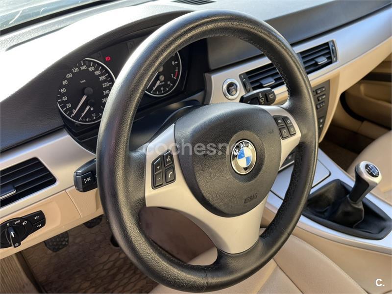 BMW Serie 3 320i E90