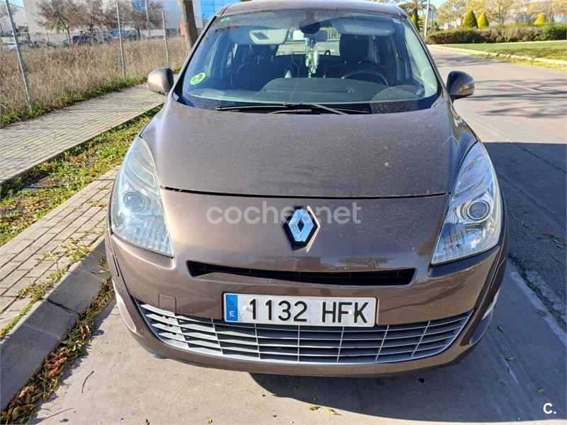 RENAULT Grand Scenic Dynamique dCi 130 7 plazas