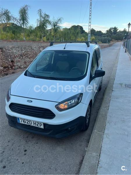 FORD Courier