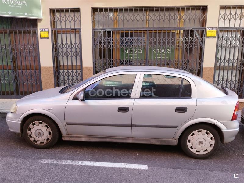 OPEL Astra 1.6 CLUB