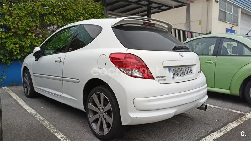 PEUGEOT 207 GT 1.6 THP 155