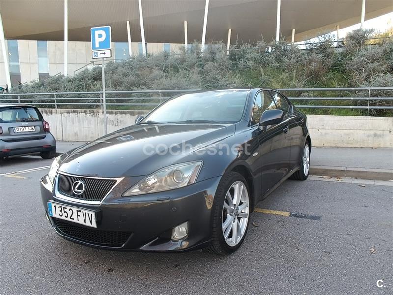 LEXUS IS 220d Luxury