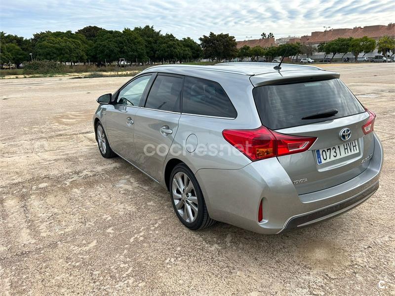 TOYOTA Auris Hybrid Advance Touring Sports