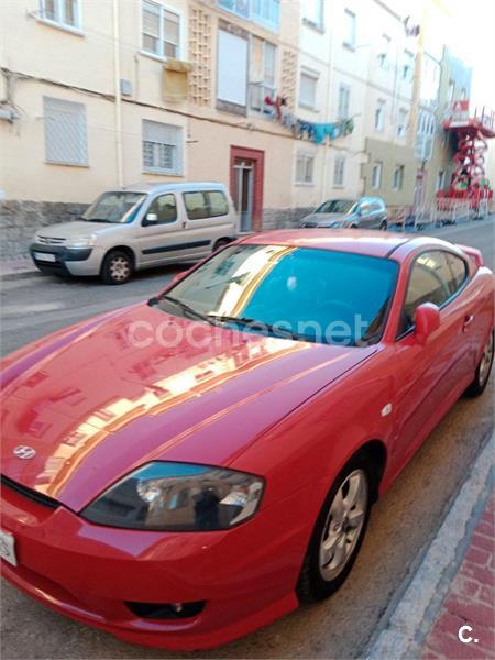 HYUNDAI Coupe