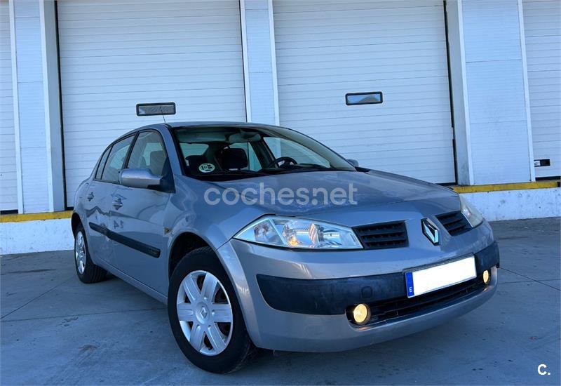 RENAULT Megane SEDAN CONFORT AUTHENTIQUE 1.6 16v