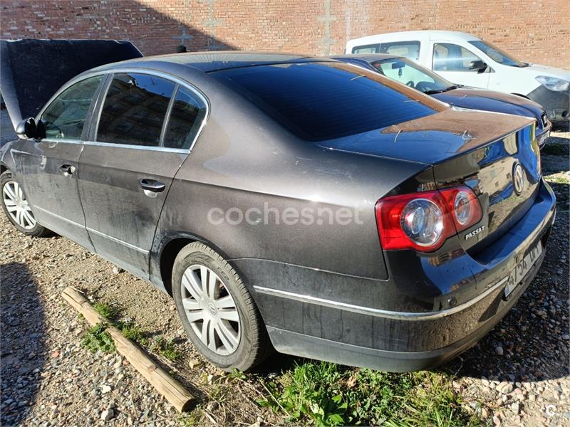 VOLKSWAGEN Passat 2.0 TDI DPF Highline