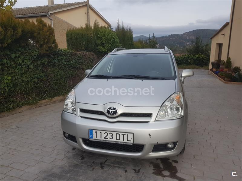 TOYOTA Corolla Verso 2.2 D4D Luna