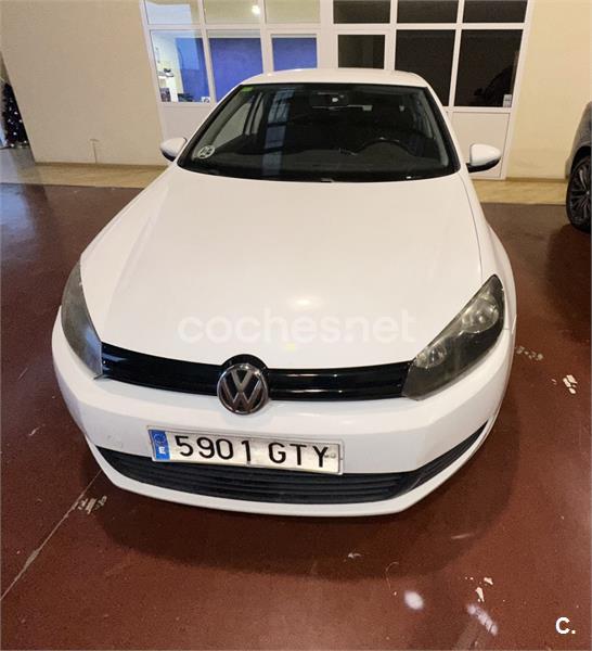 VOLKSWAGEN Golf VI1.6 TDI DPF Sport