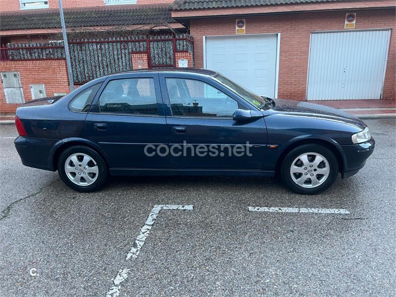 OPEL Vectra Comfort 1.8 16v