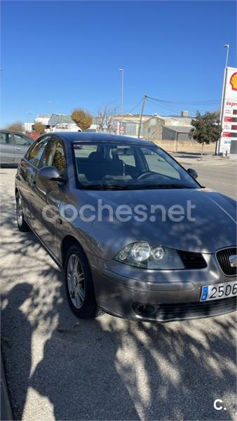 SEAT Ibiza 1.4i 16v 75 CV STELLA