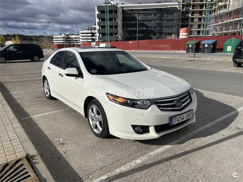 HONDA Accord 2.2 iDTEC Executive Innova