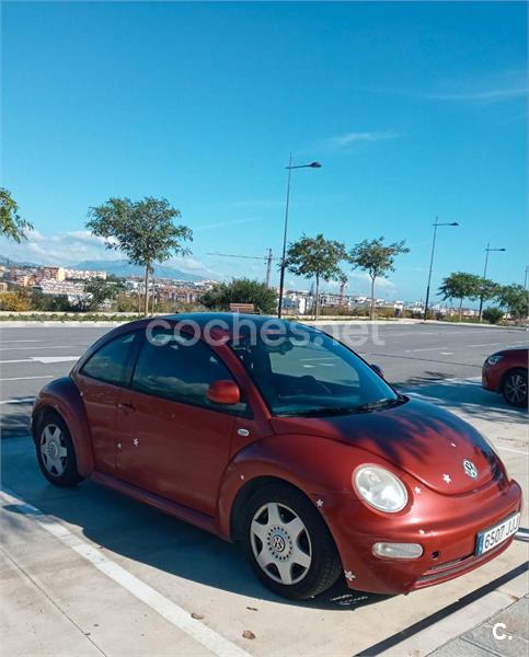 VOLKSWAGEN New Beetle