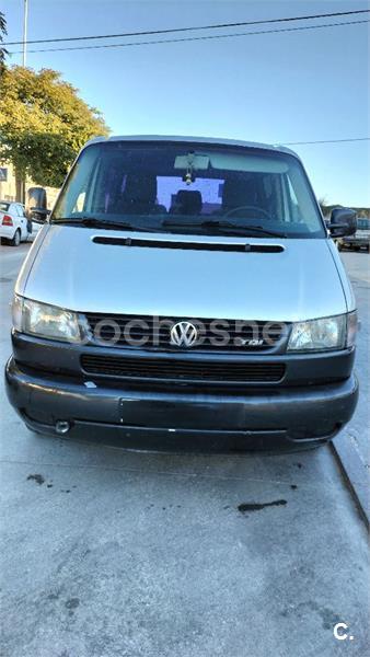 VOLKSWAGEN Caravelle 2.5TDi Comfortline larga 8 pl 102 CV