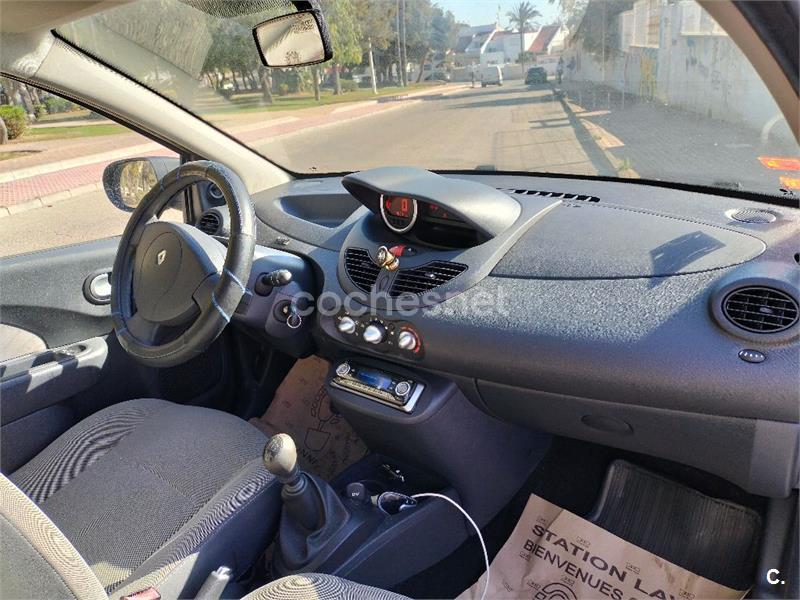 RENAULT Twingo Societe 2010 1.2 8v