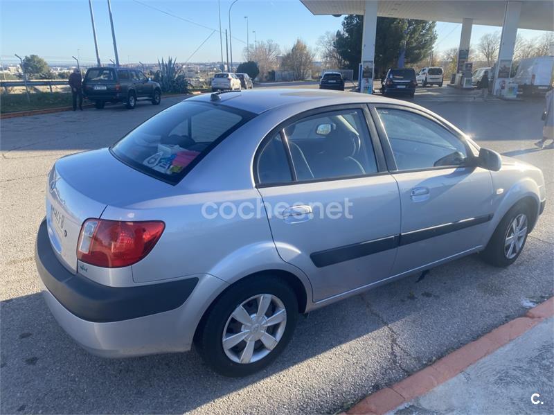 KIA Rio 1.4 DOHC EX1