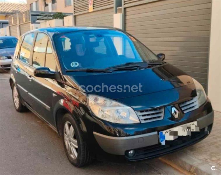 RENAULT Scenic