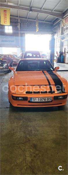 PORSCHE 924